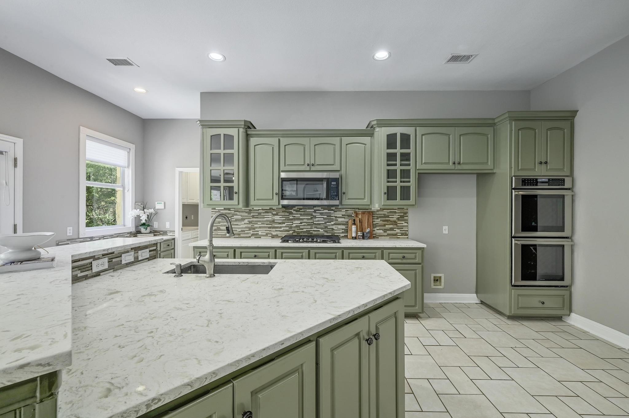 12004 Mira Mesa DR