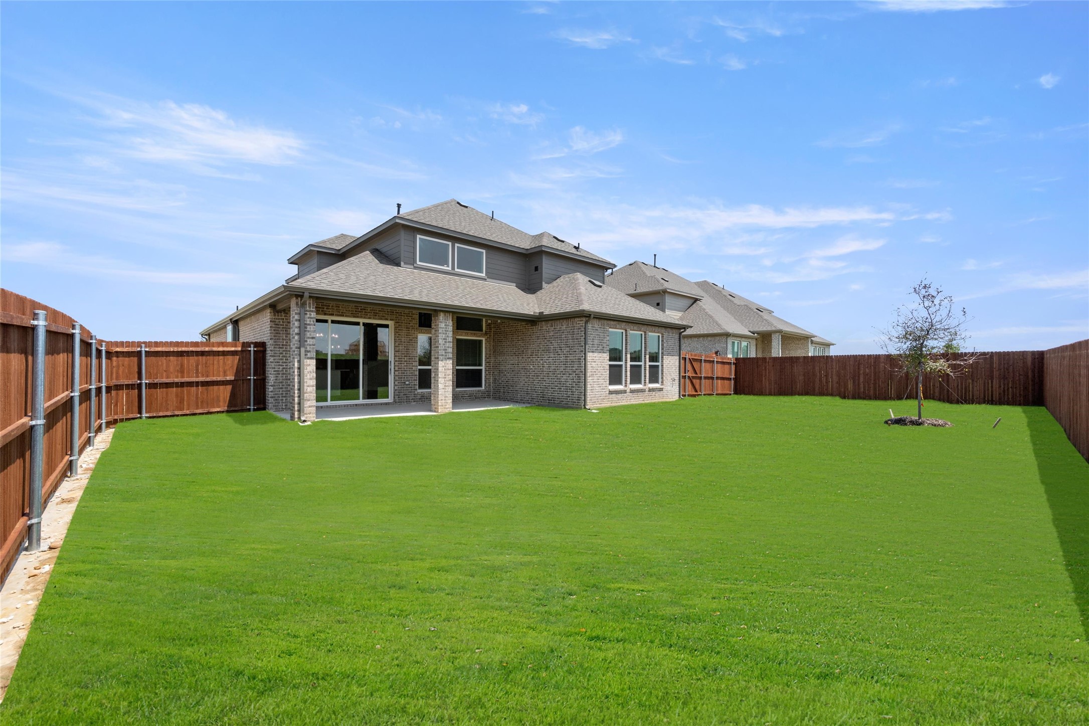 1605 Whisperwood Way