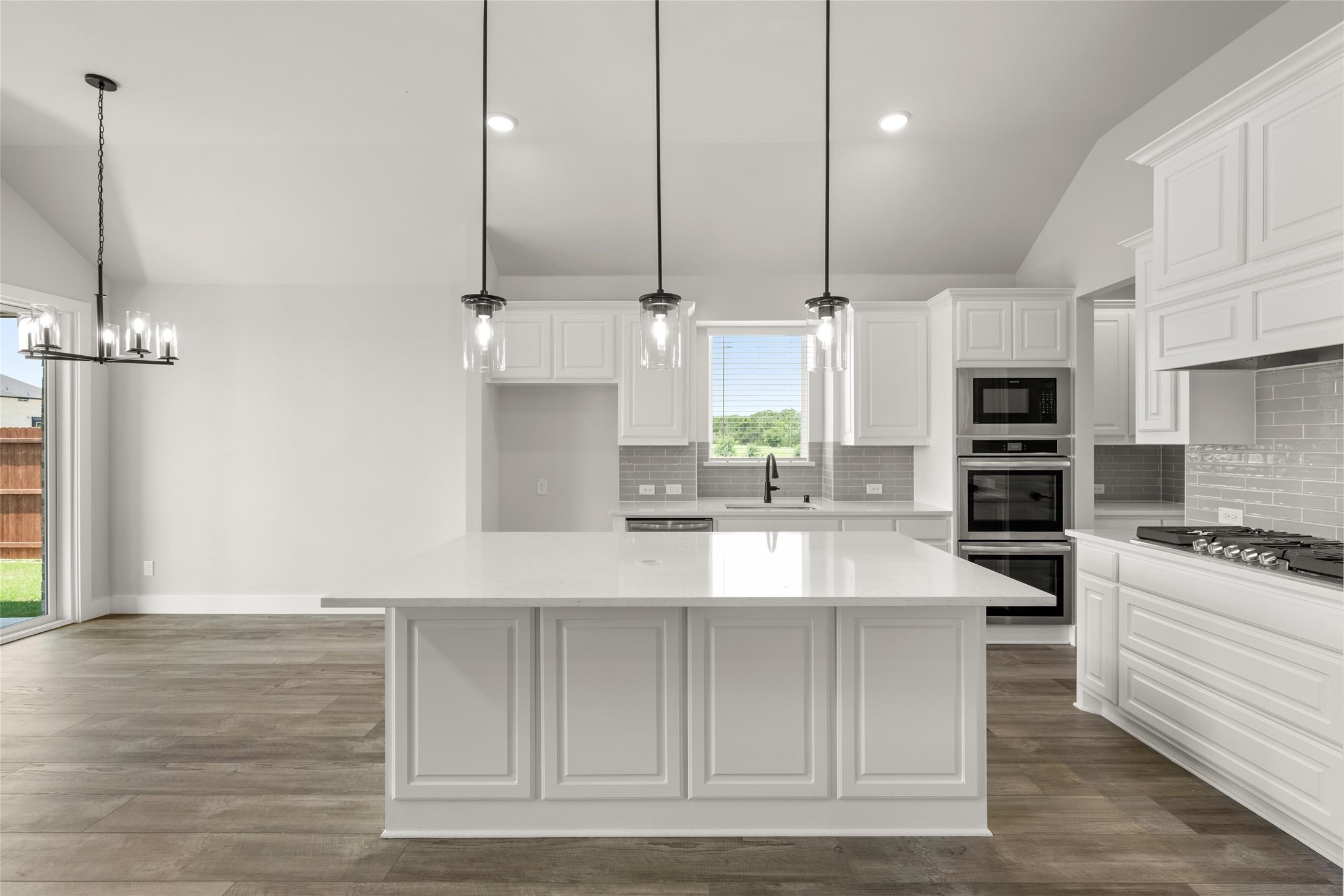 1605 Whisperwood Way