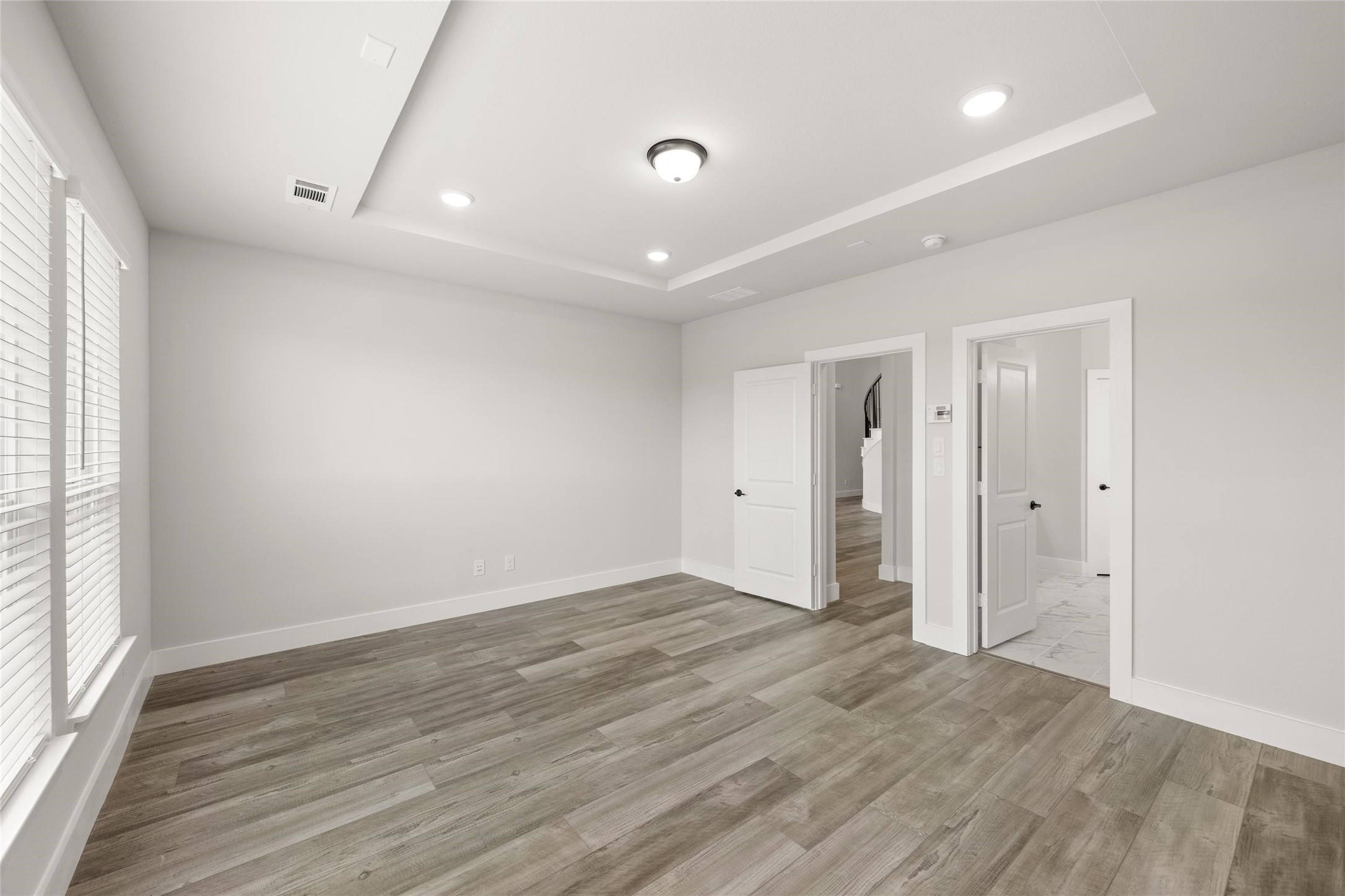 1605 Whisperwood Way