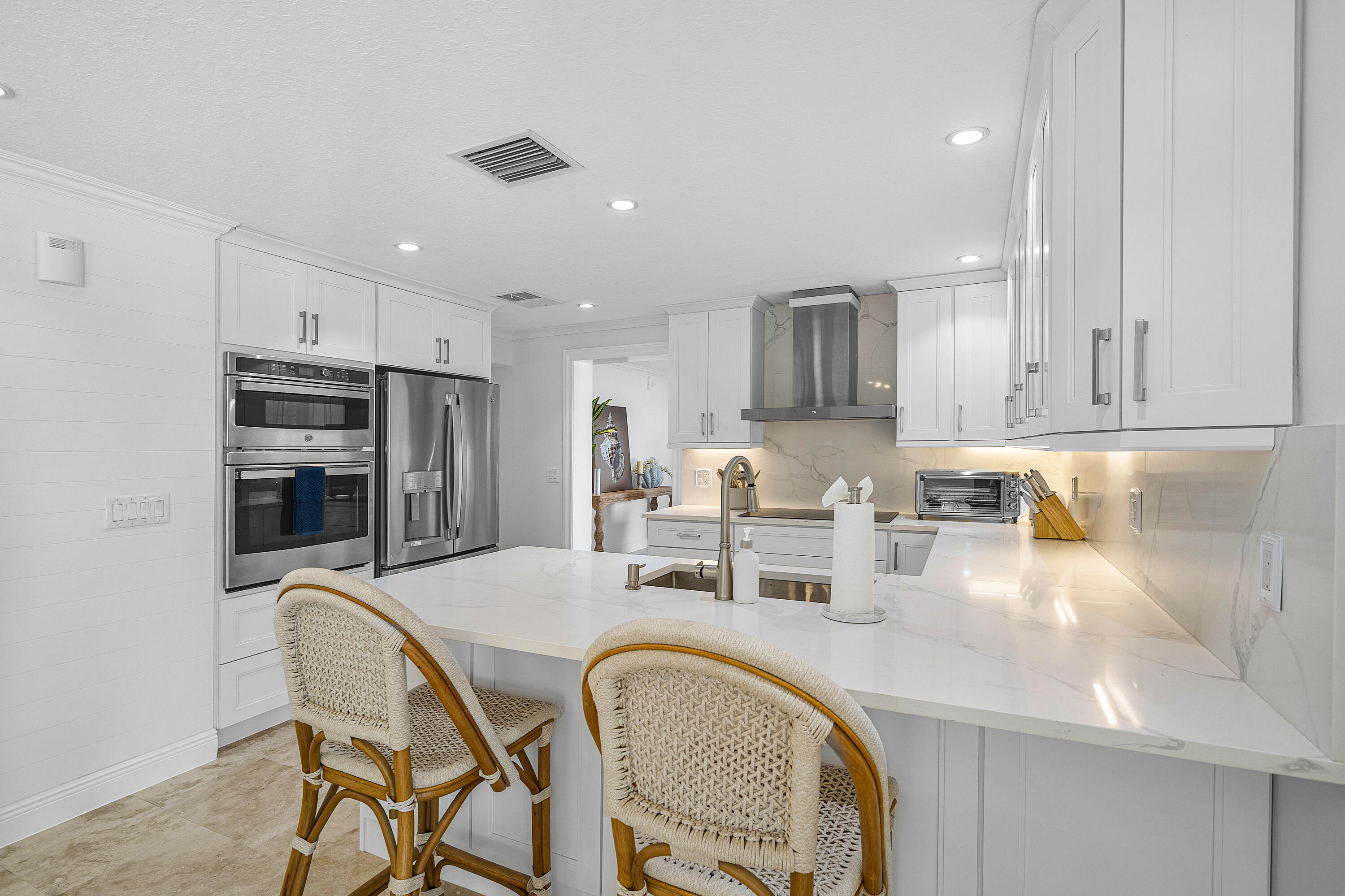 820 Palm Trail