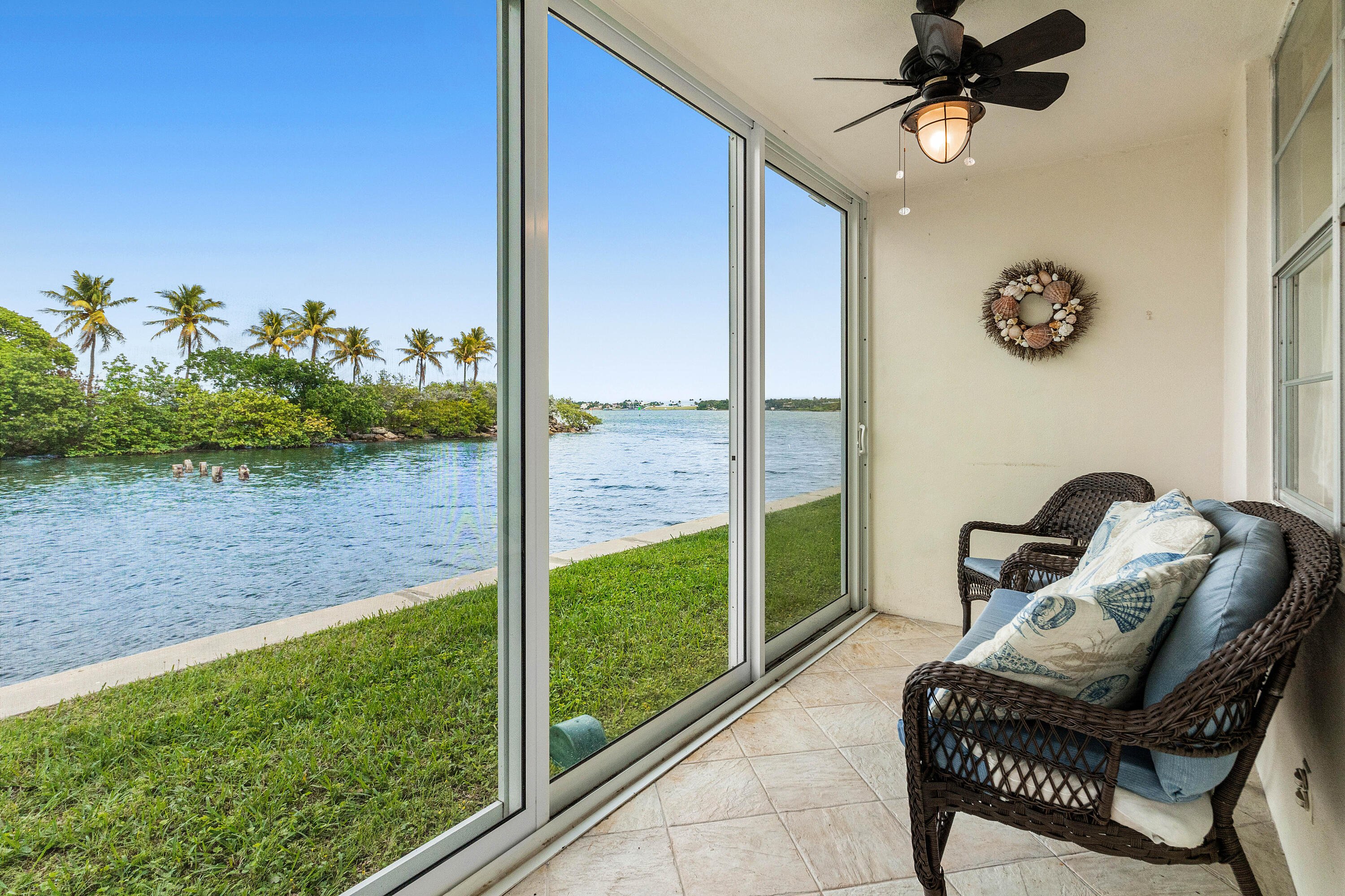 1820 New Palm Way 103