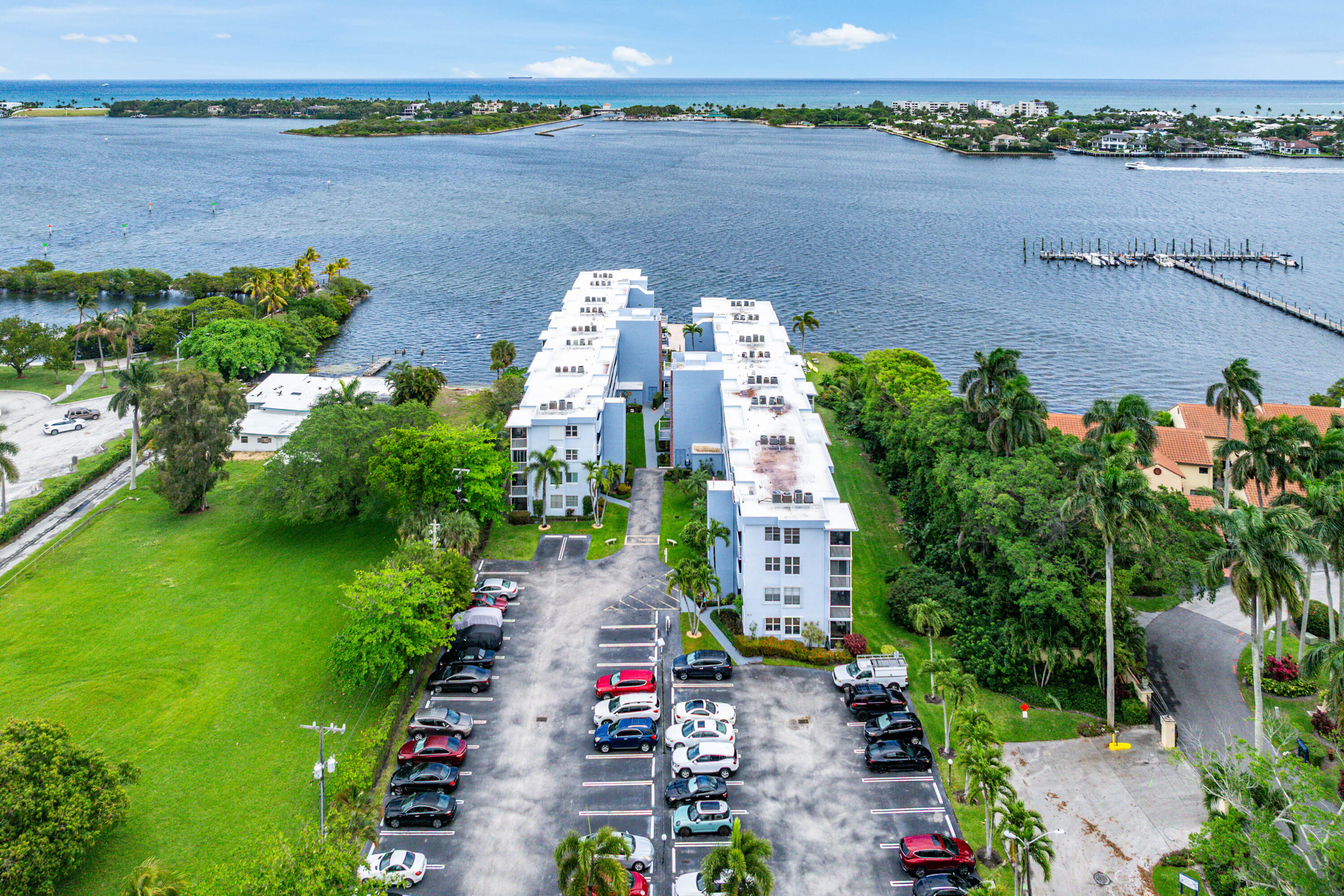 1820 New Palm Way 103