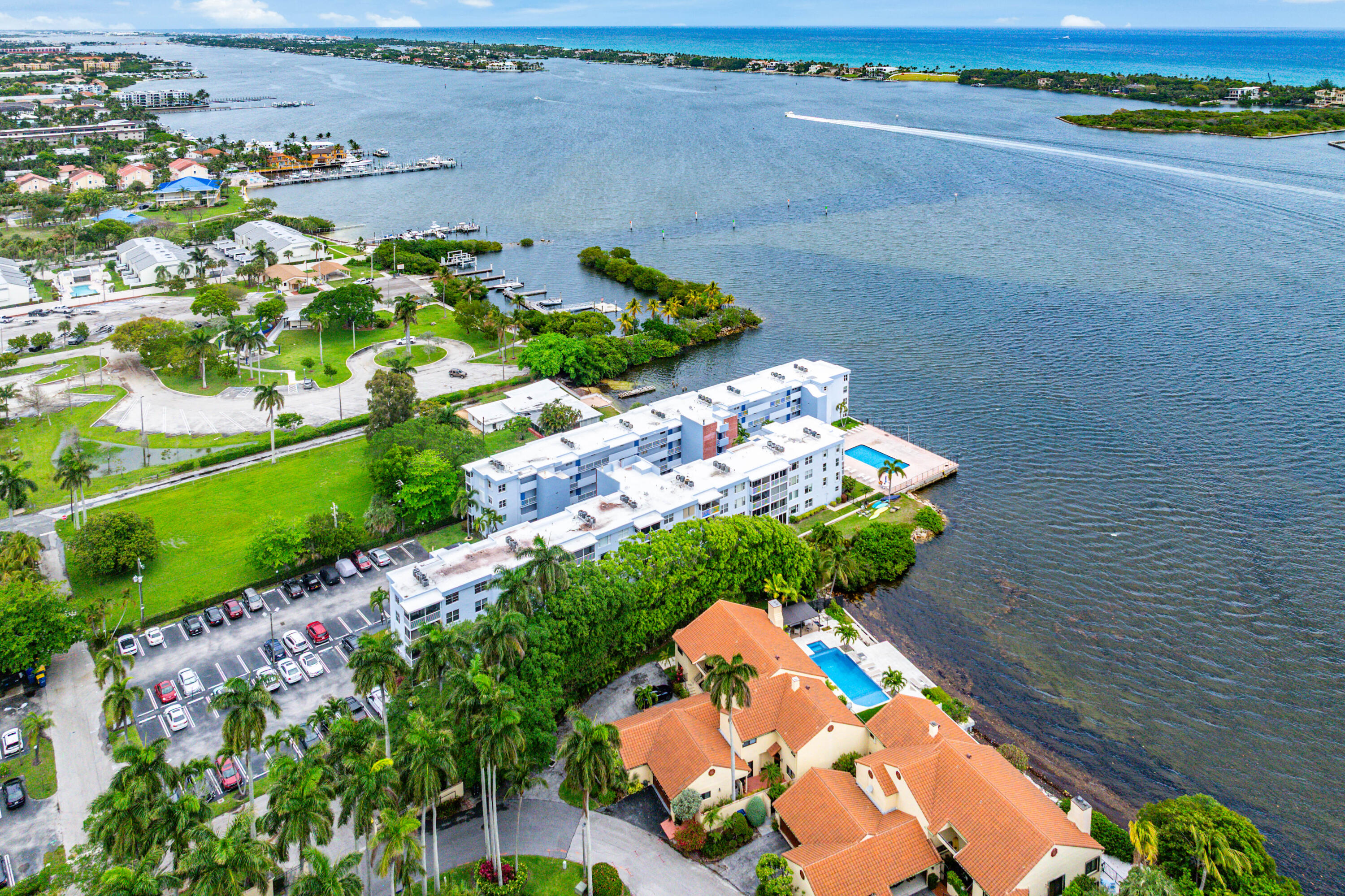 1820 New Palm Way 103