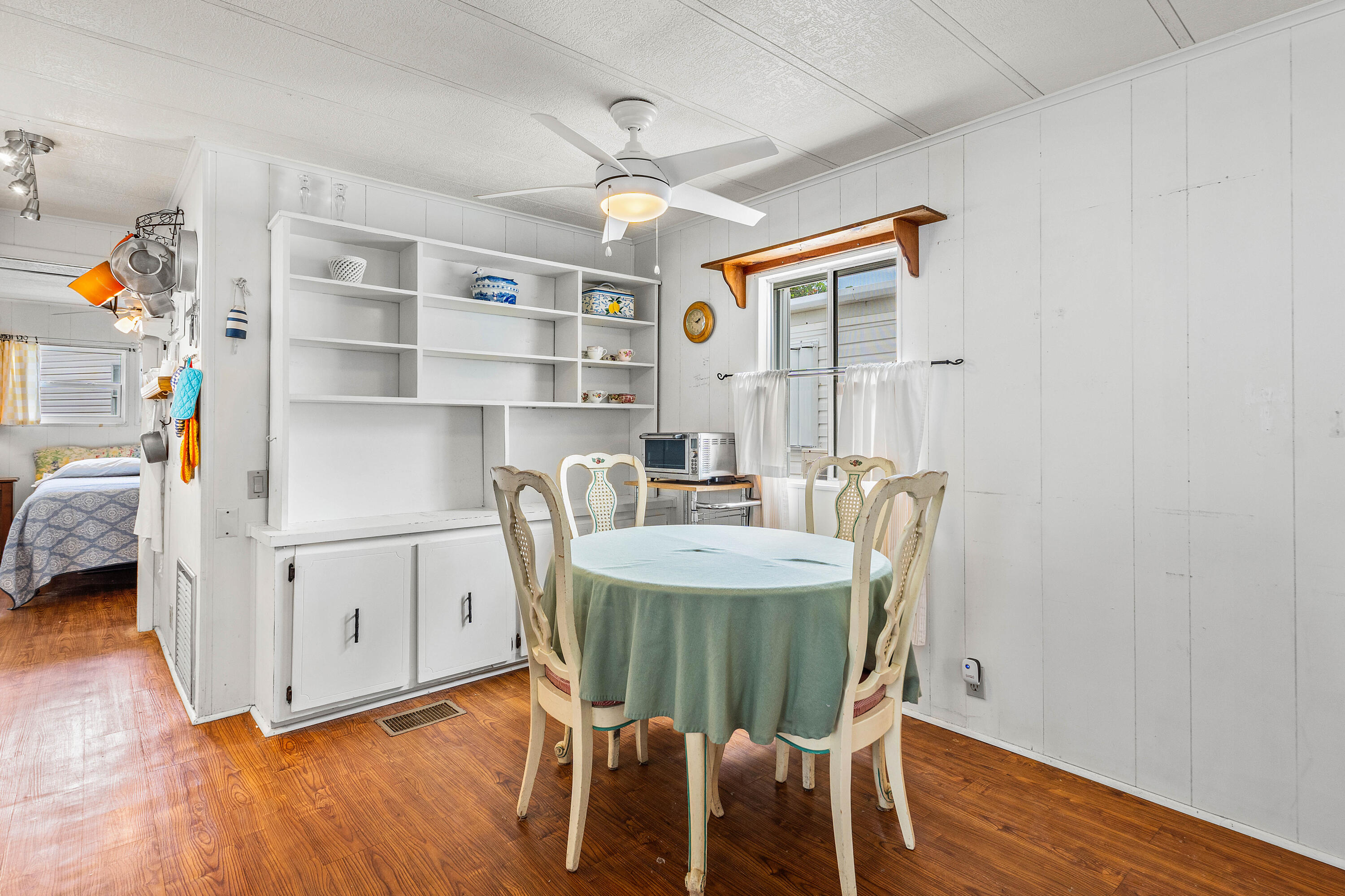 7 Ruthmary Avenue F