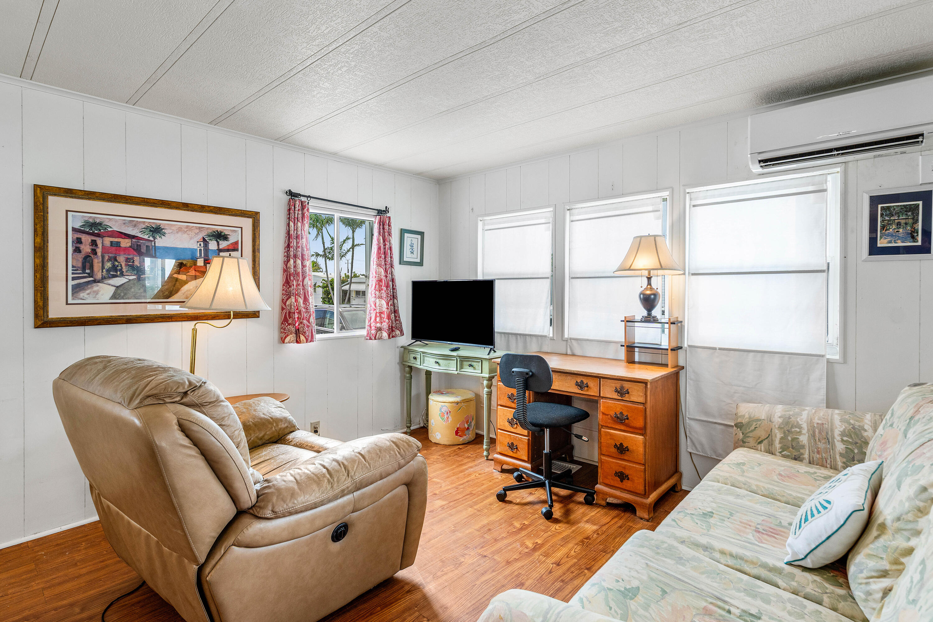 7 Ruthmary Avenue F
