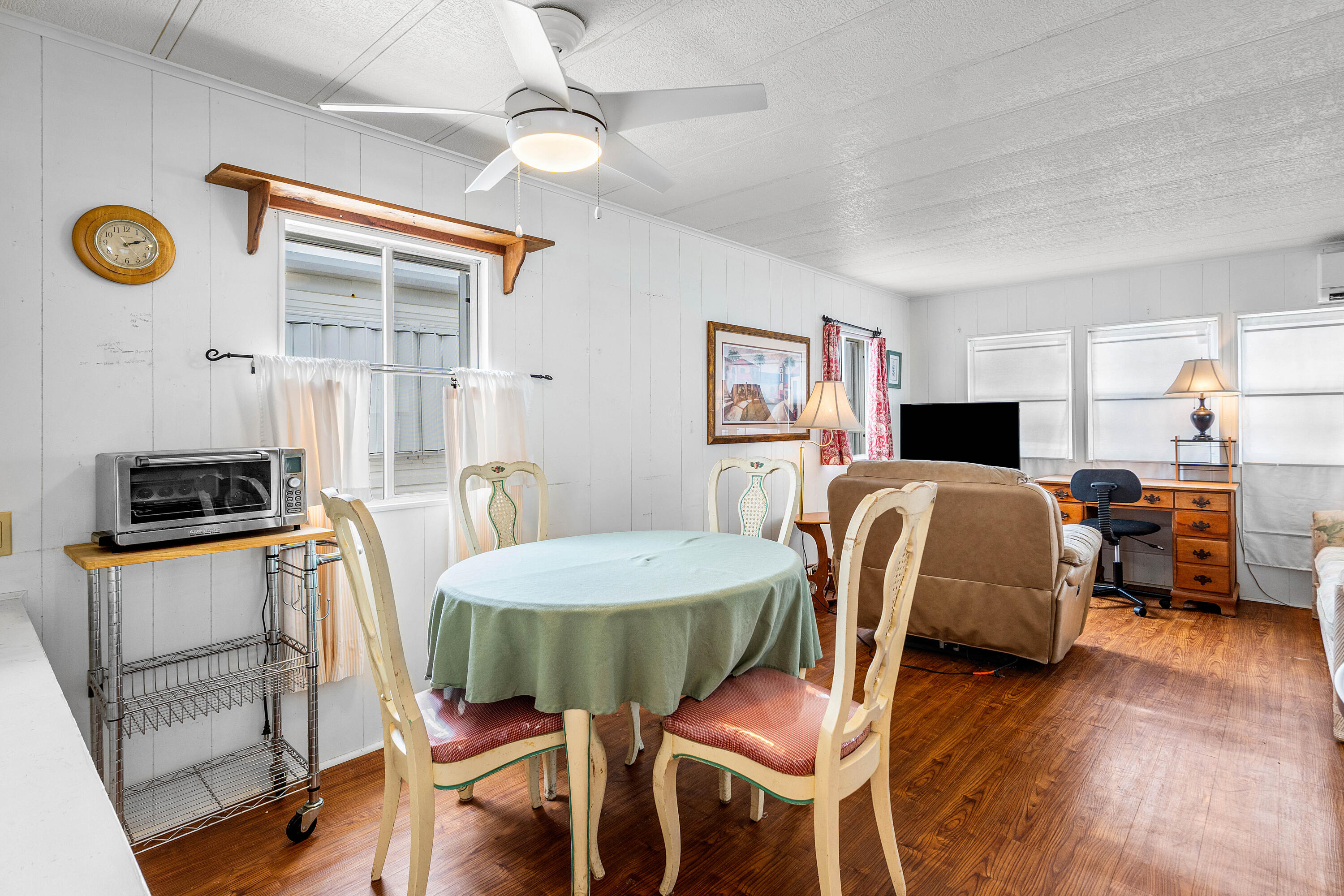 7 Ruthmary Avenue F