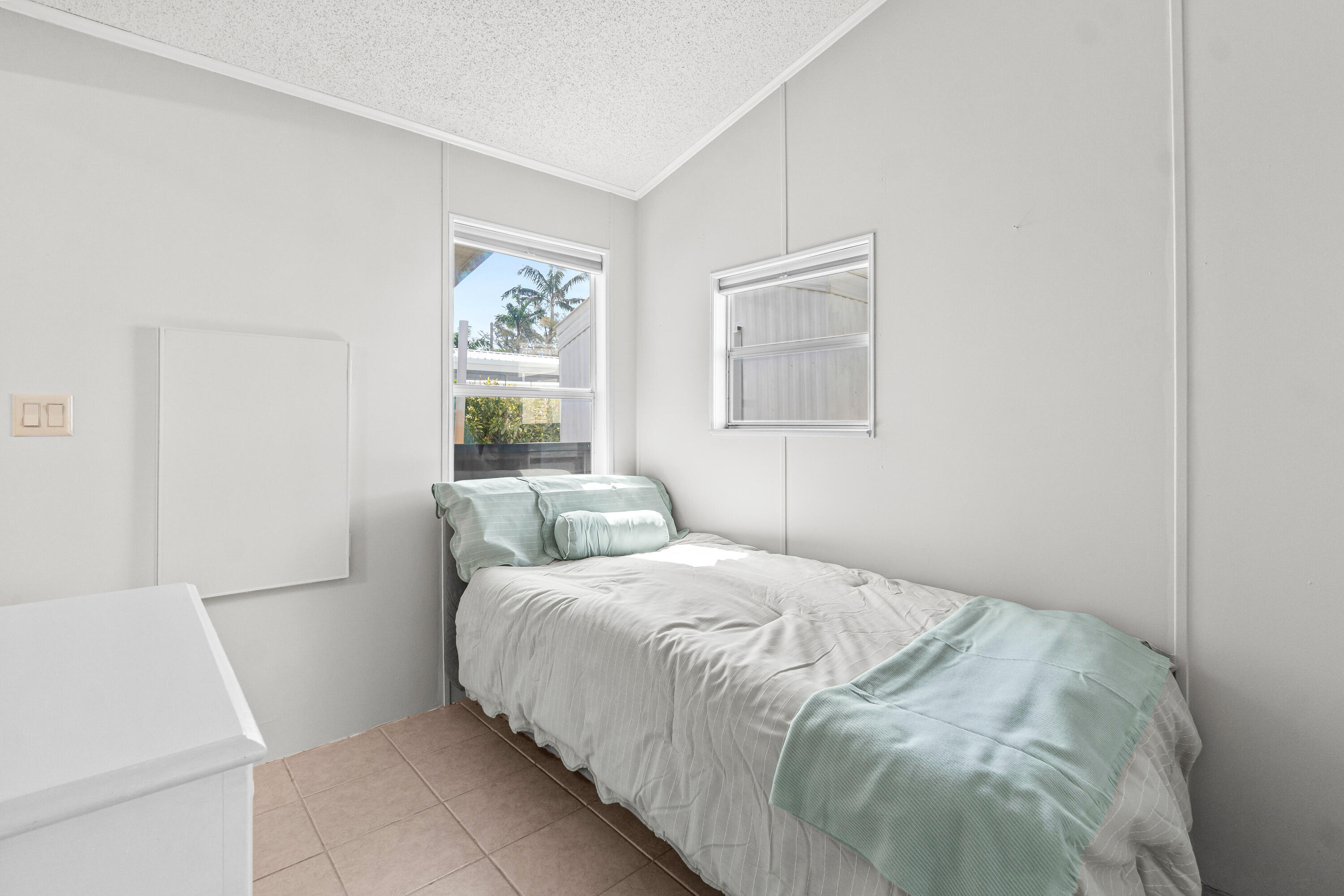 12 Hibiscus Drive H