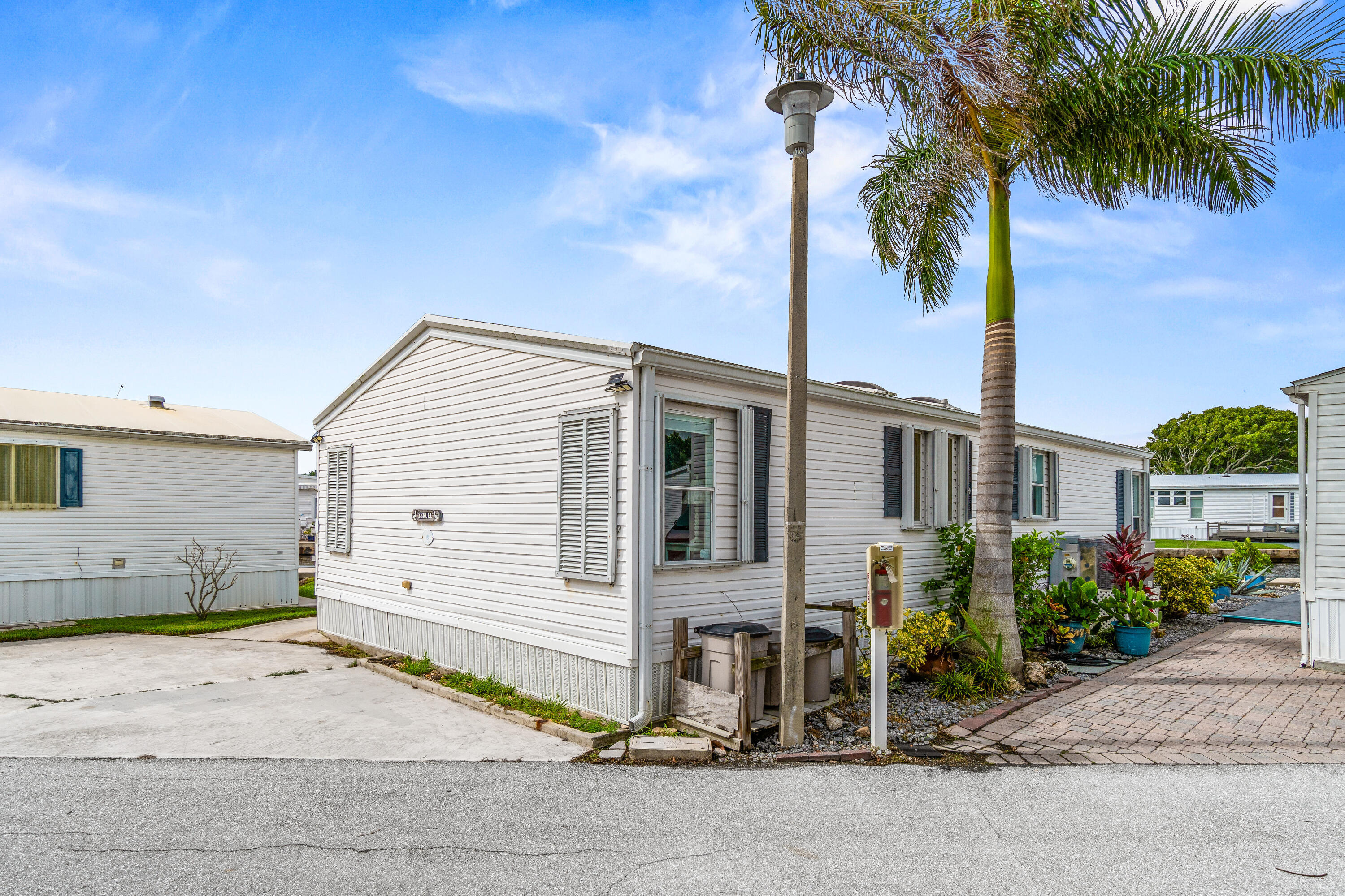 207 Mallard Drive U