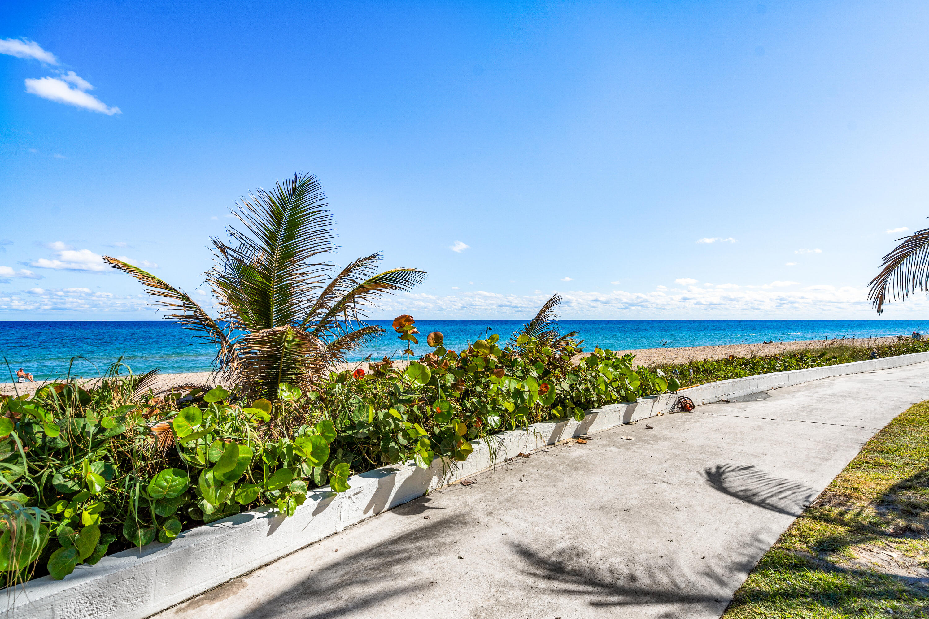 13 Hibiscus Drive H