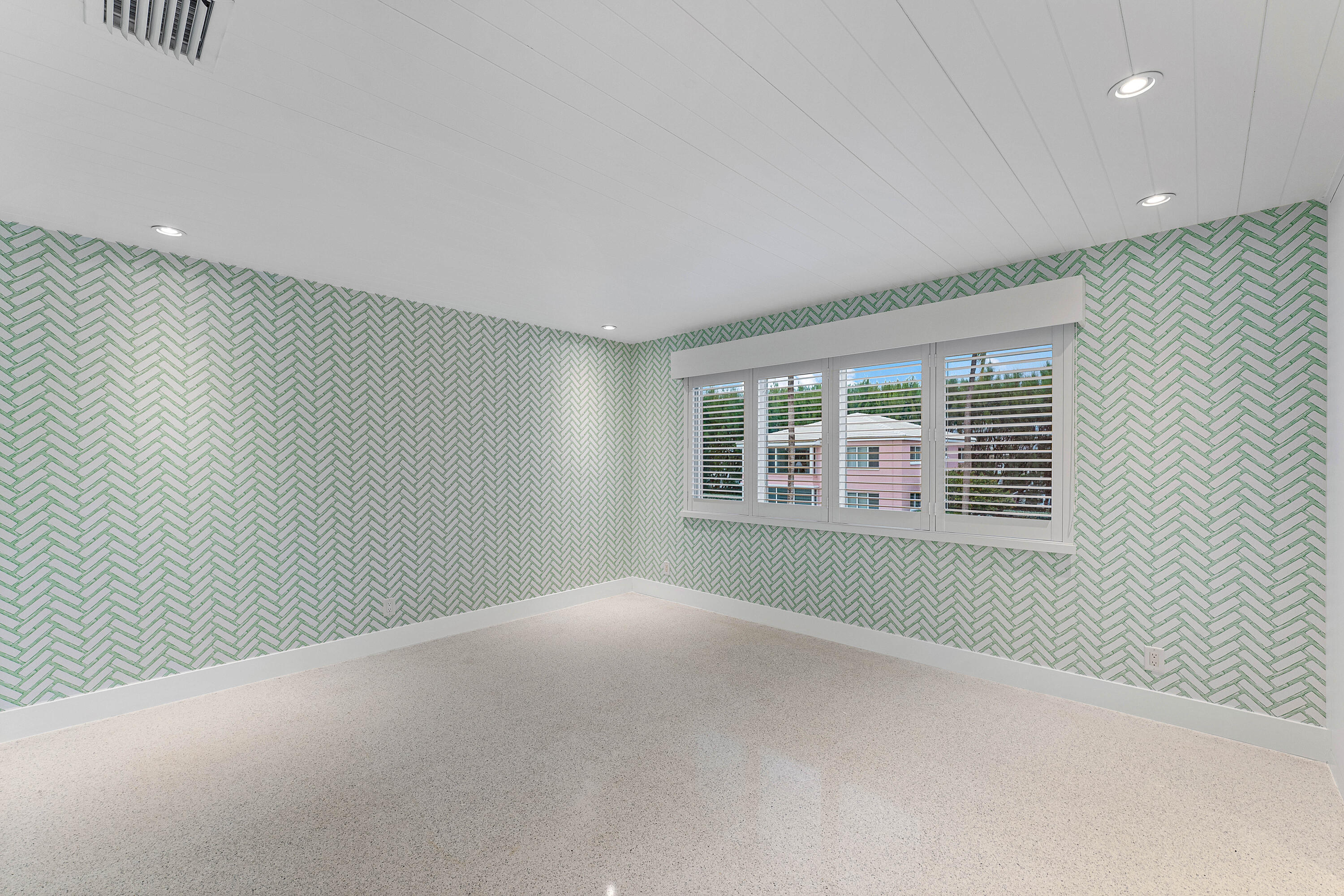 1877 S Ocean Boulevard 10