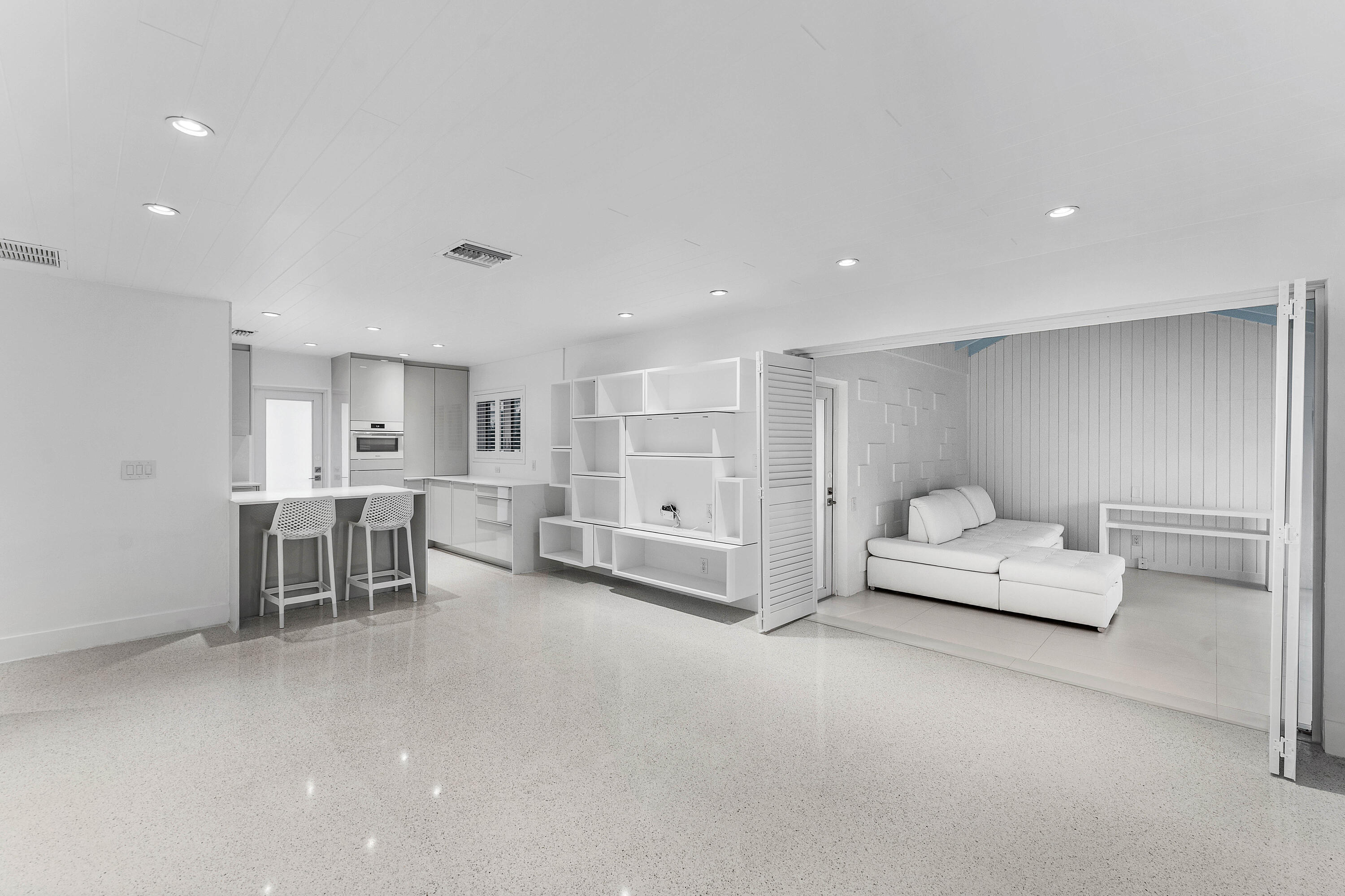 1877 S Ocean Boulevard 10