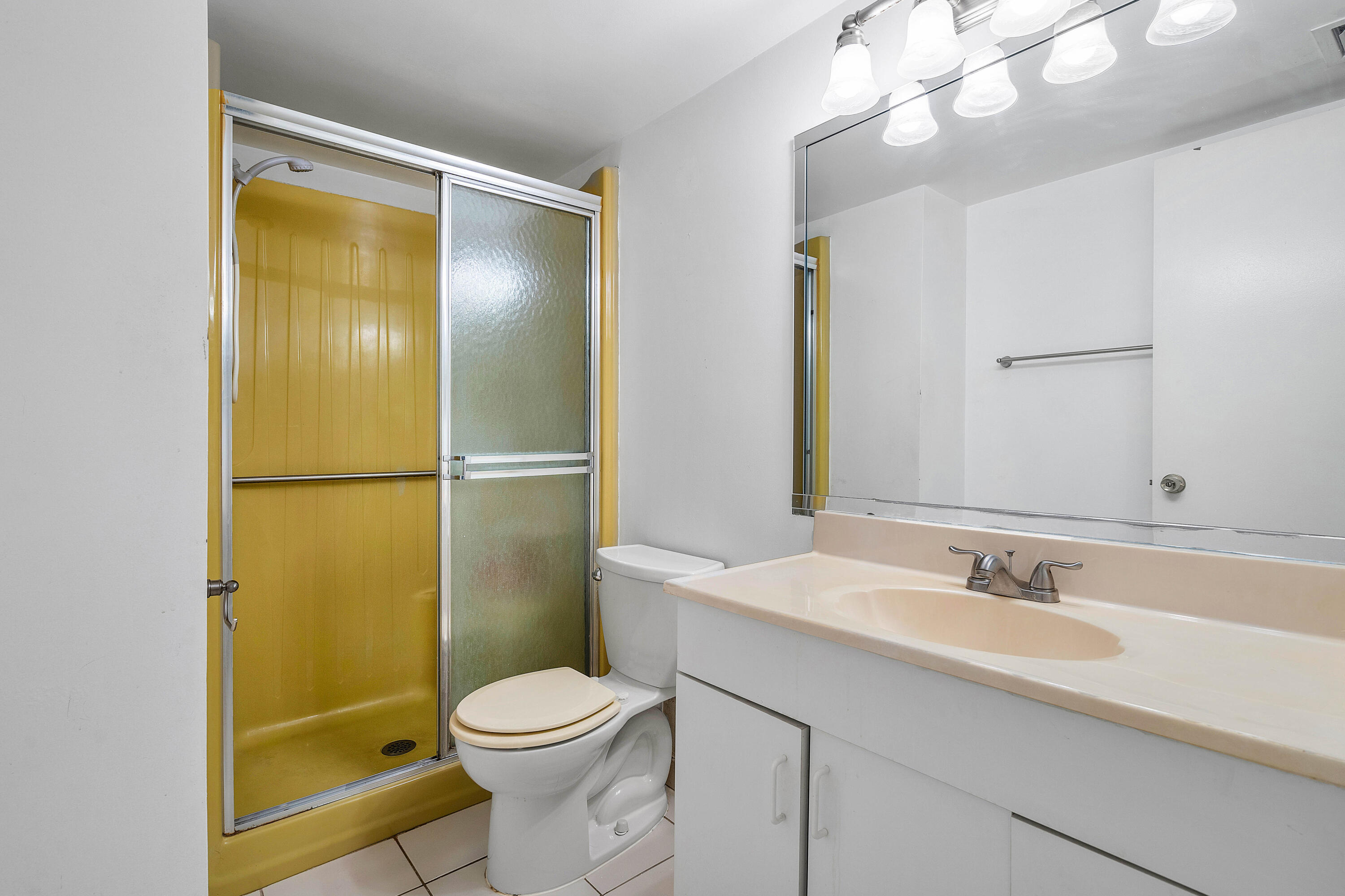 330 NE 26th Avenue NE 111