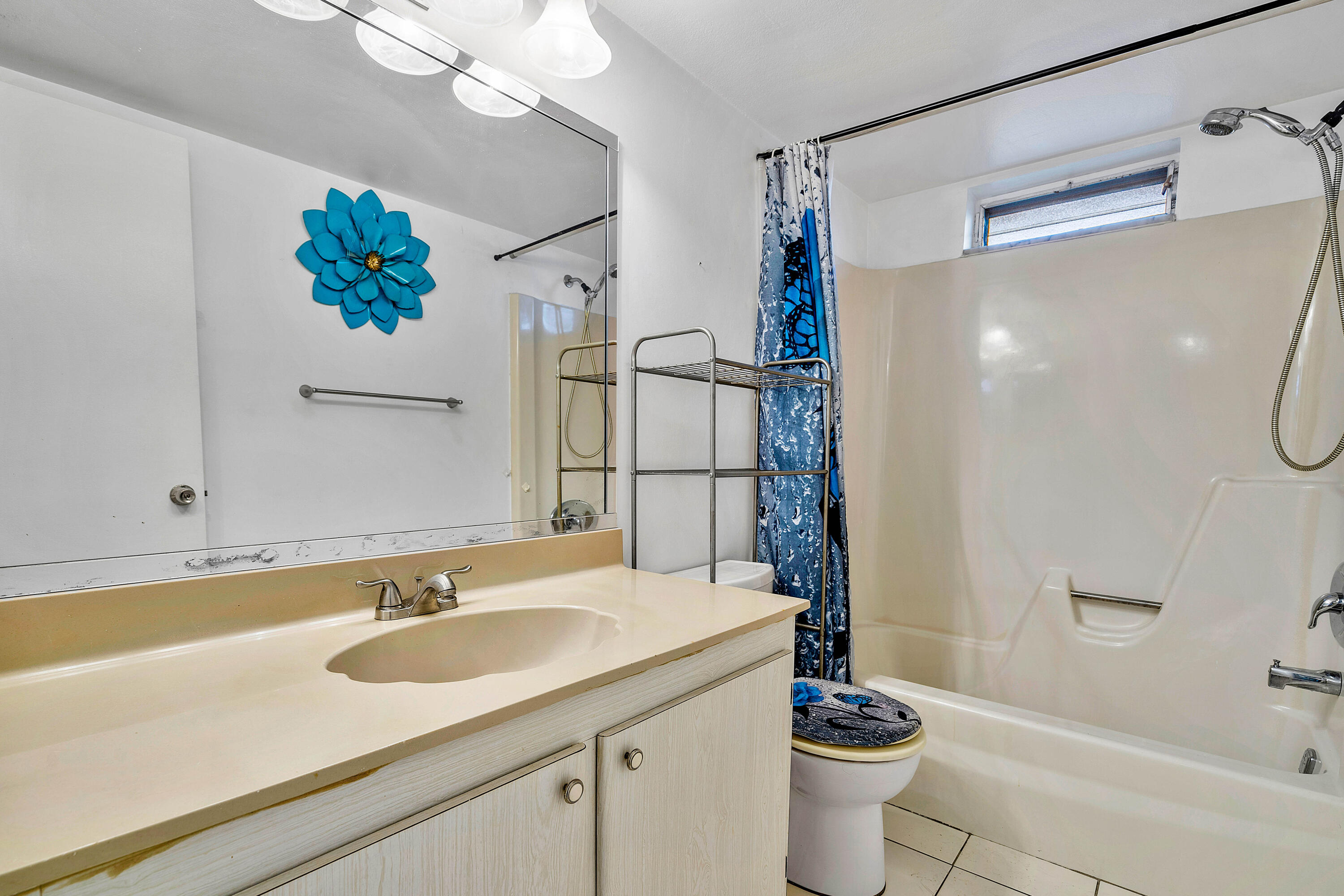 330 NE 26th Avenue NE 111