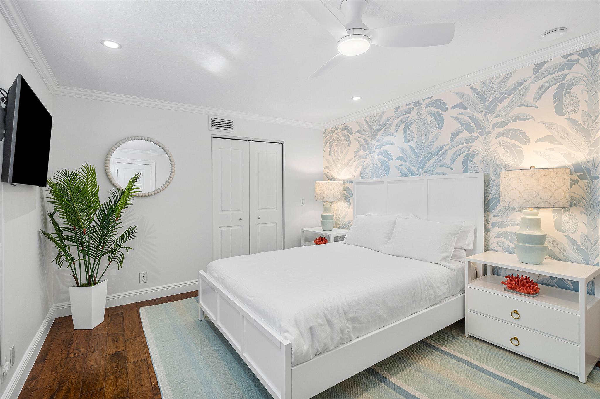 820 Palm Trail