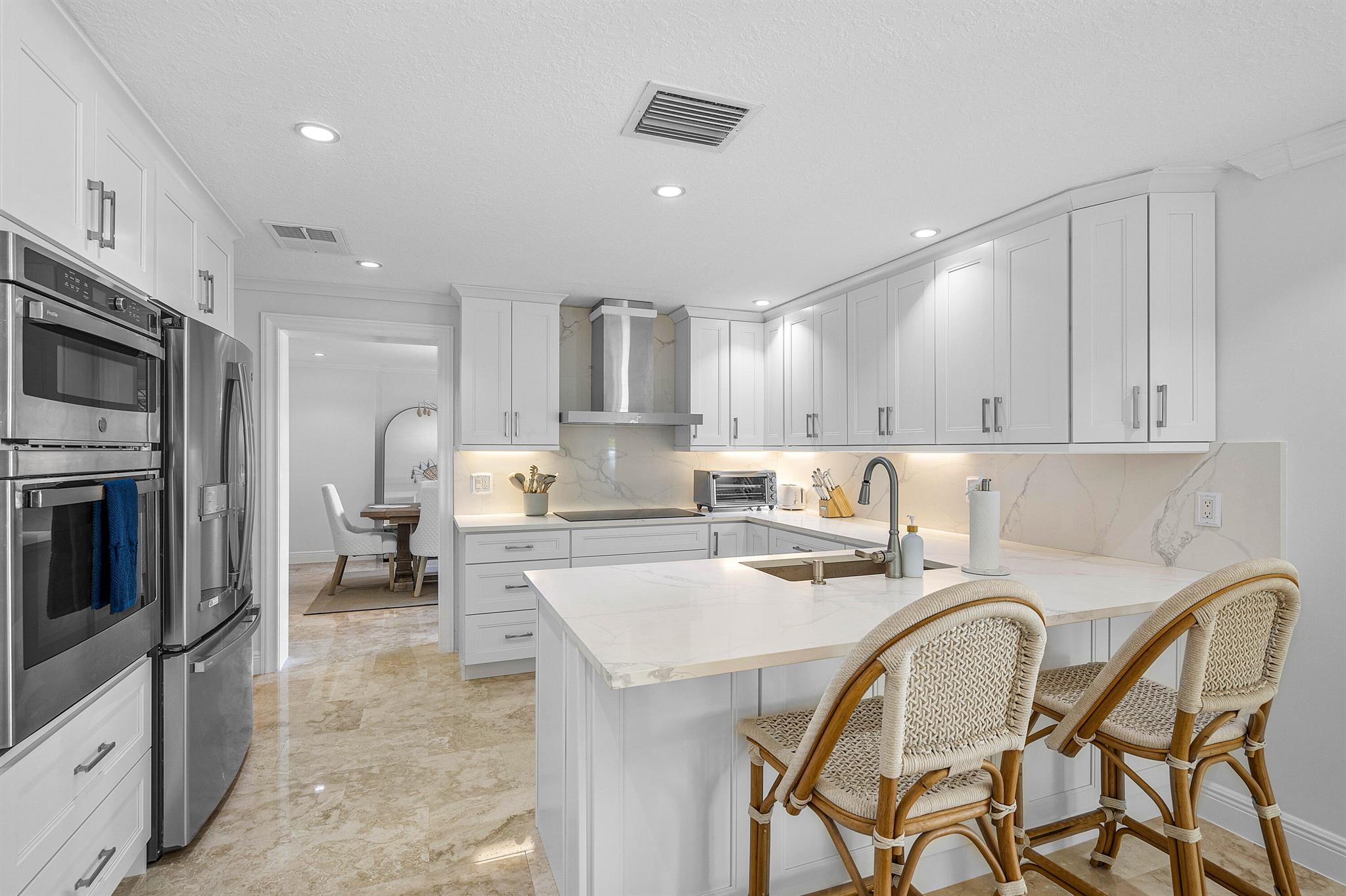 820 Palm Trail