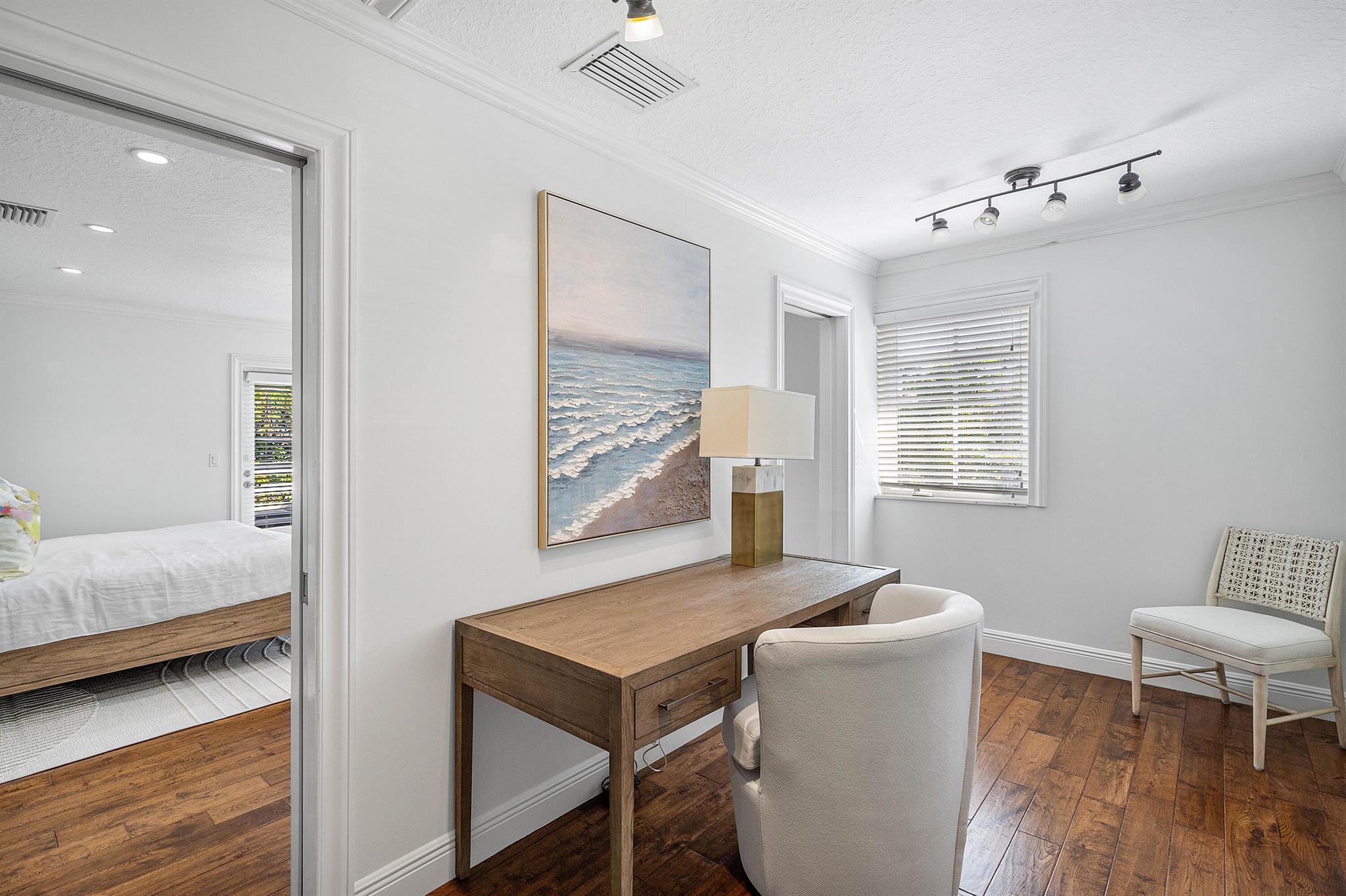 820 Palm Trail