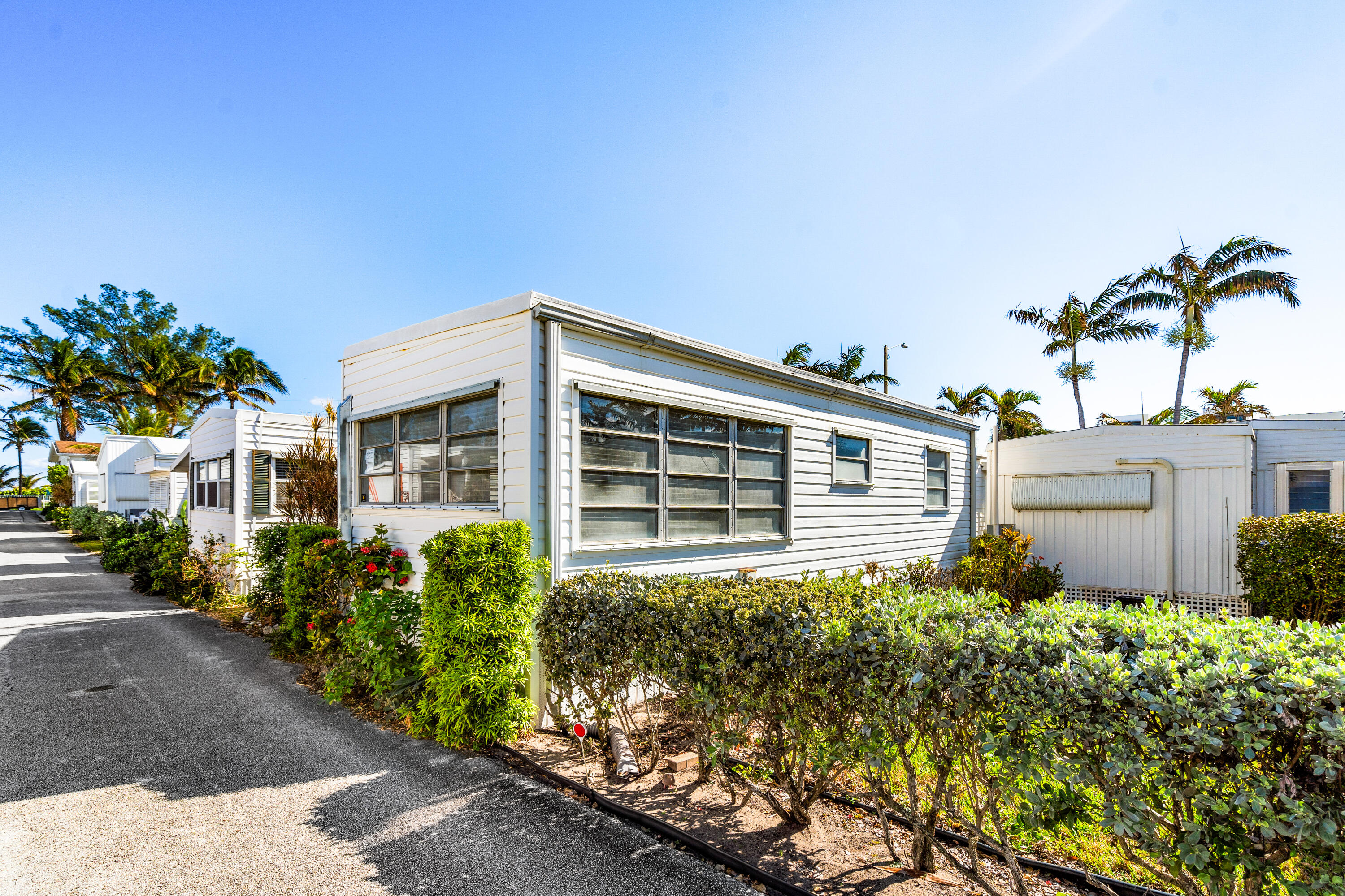 8 Hibiscus Drive H