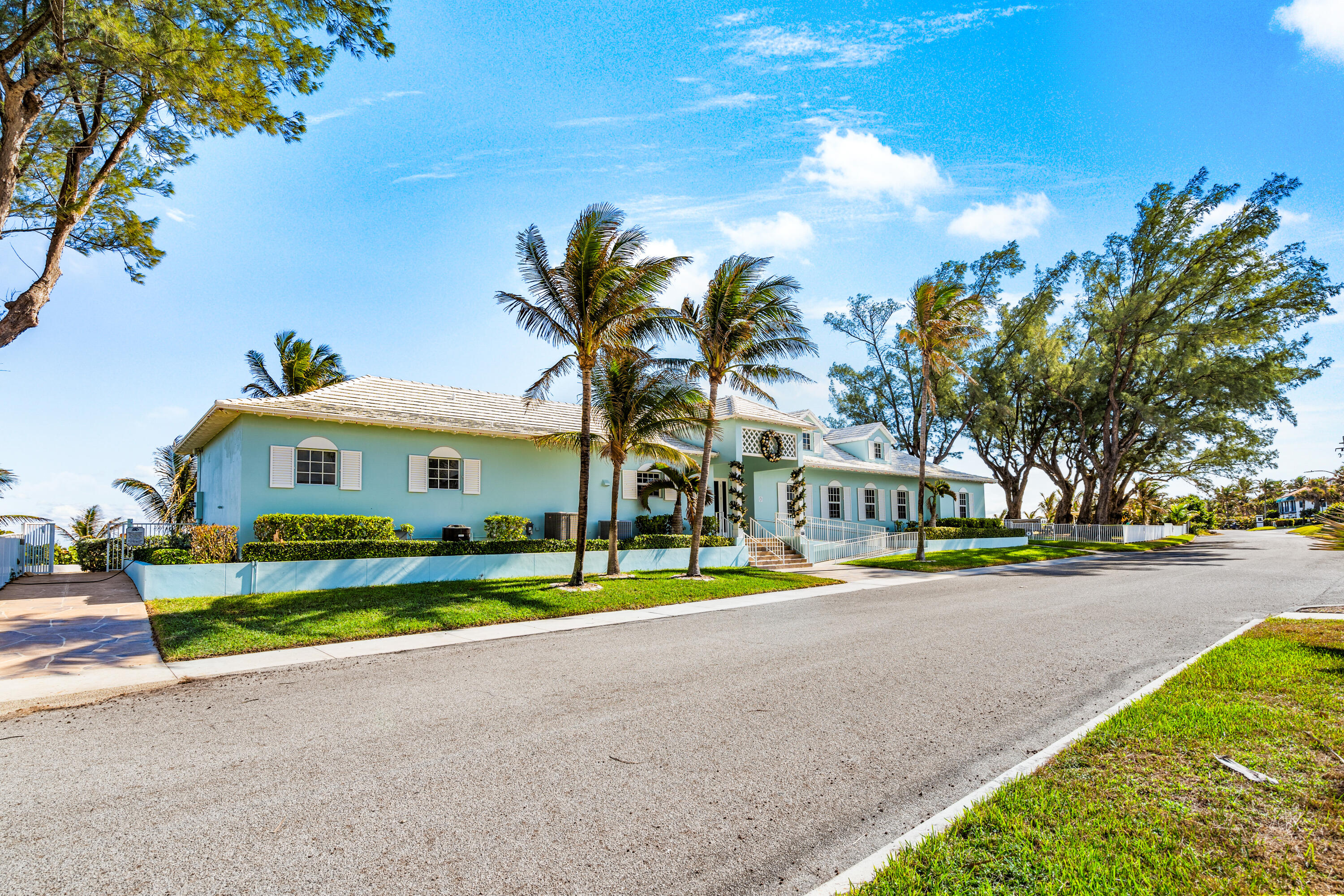 8 Hibiscus Drive H