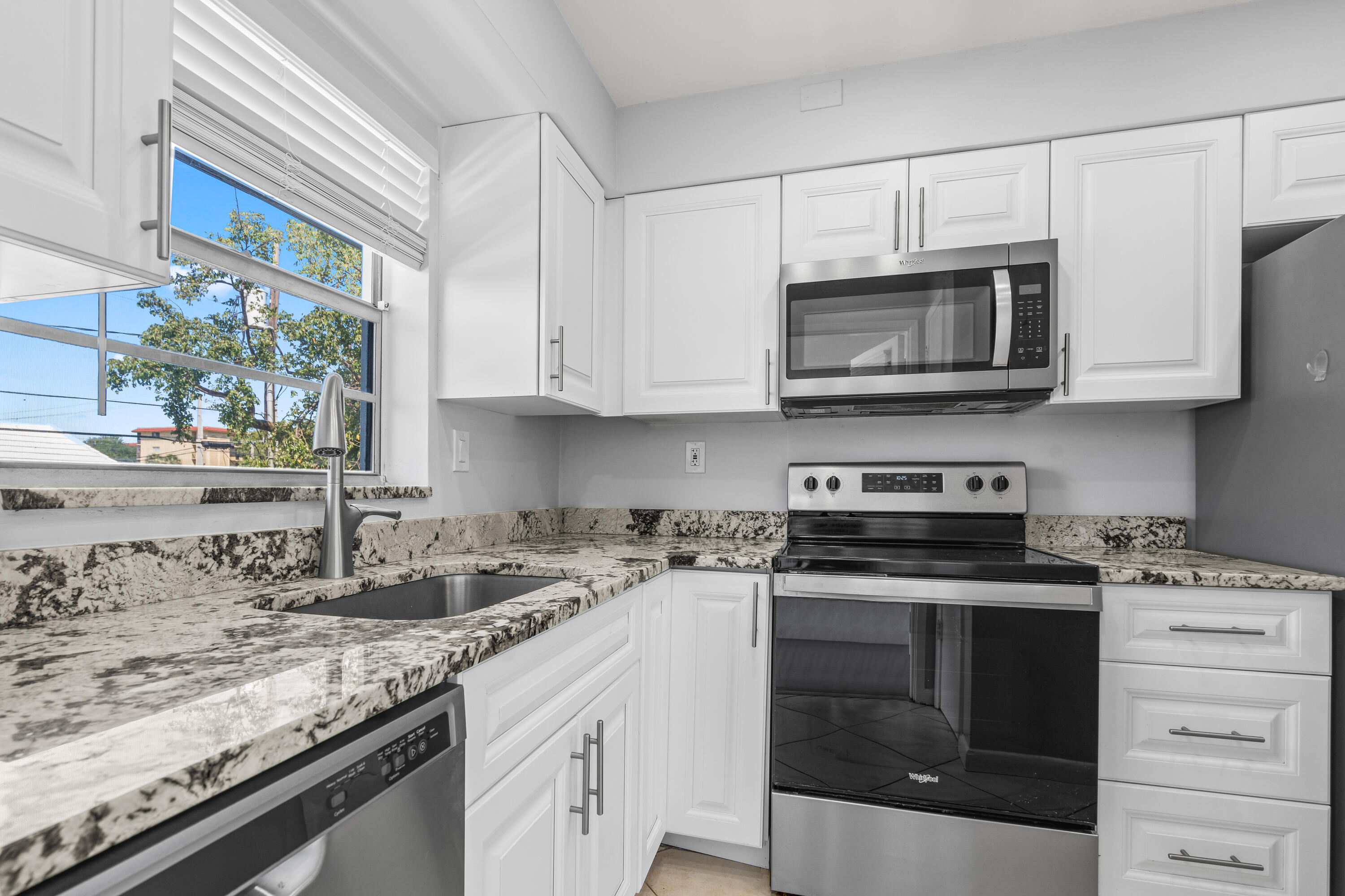 1360 NE 27th Terrace W 5