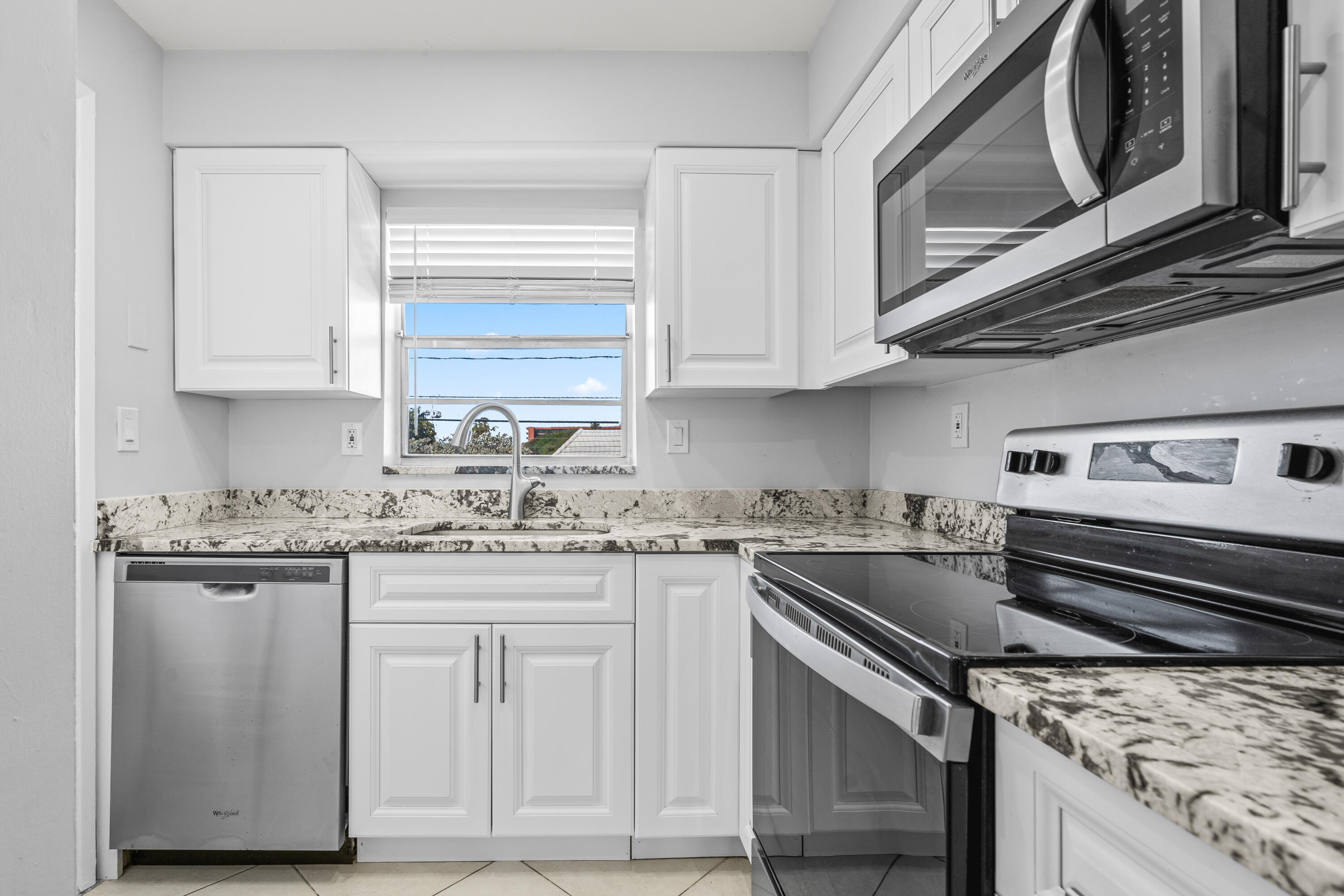 1360 NE 27th Terrace W 5
