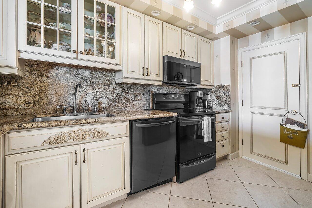 3475 S Ocean Boulevard 6140