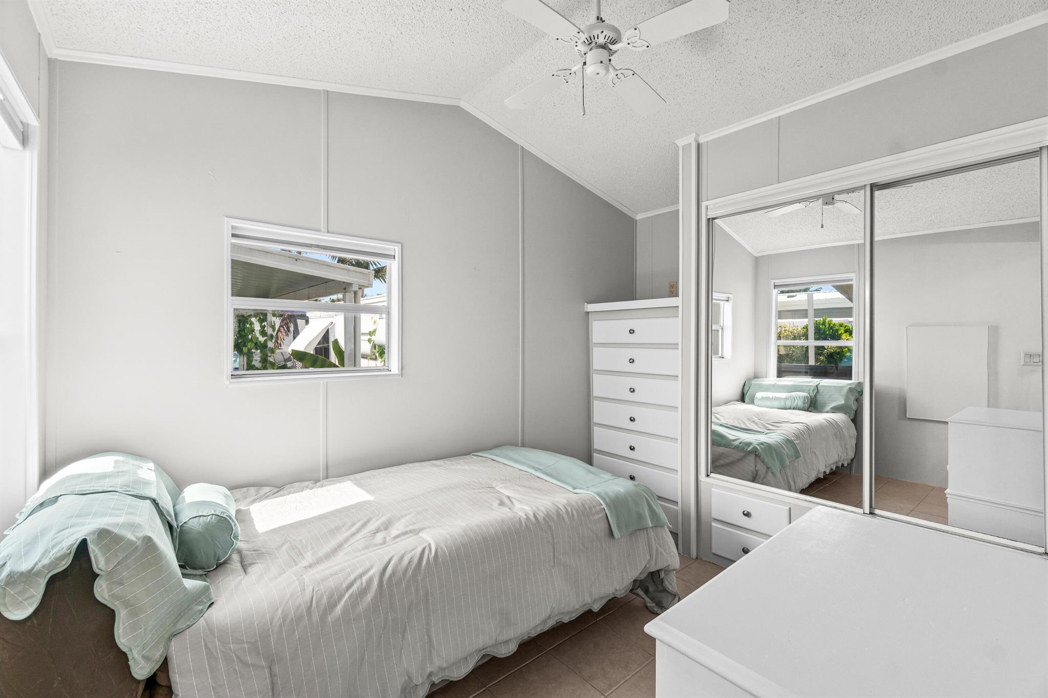 12 Hibiscus Drive H