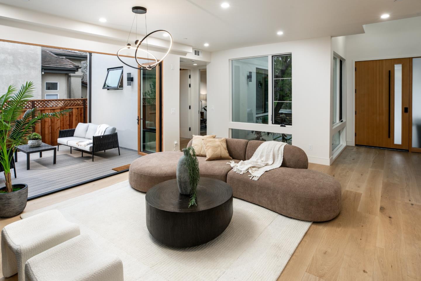 3413 Ross Road