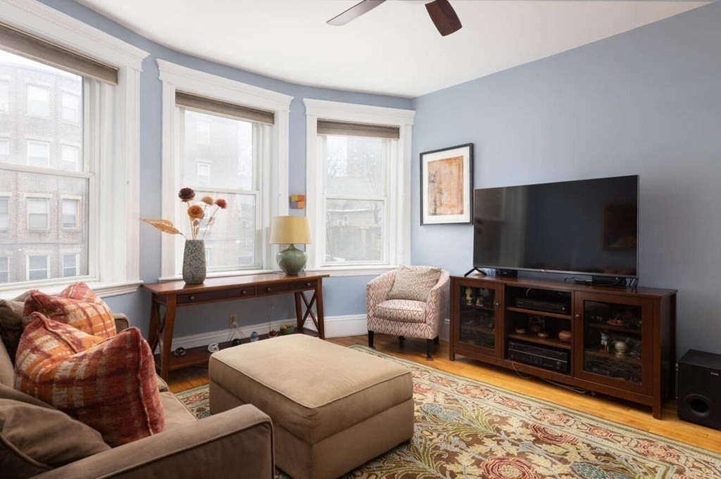 164 Strathmore Rd # 6