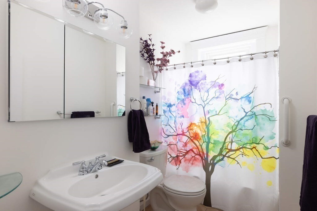 164 Strathmore Rd # 6