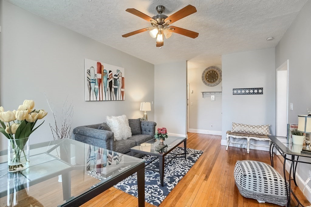 32 Winchester St # 4