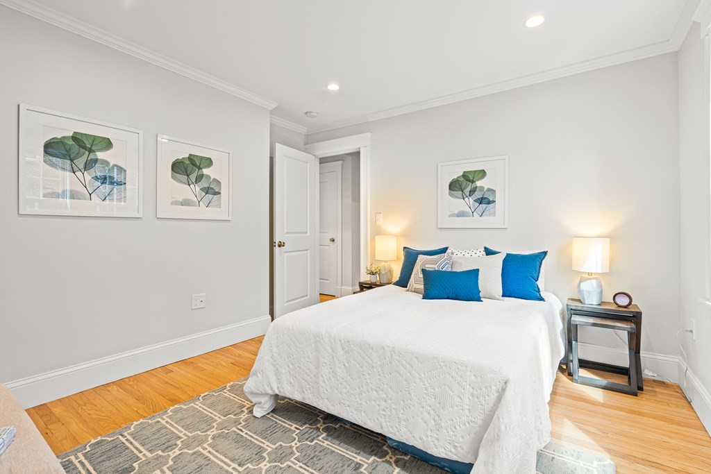 322 Newtonville # 322