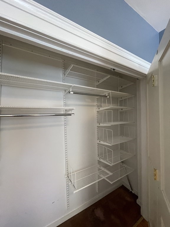 164 Strathmore Rd # 6