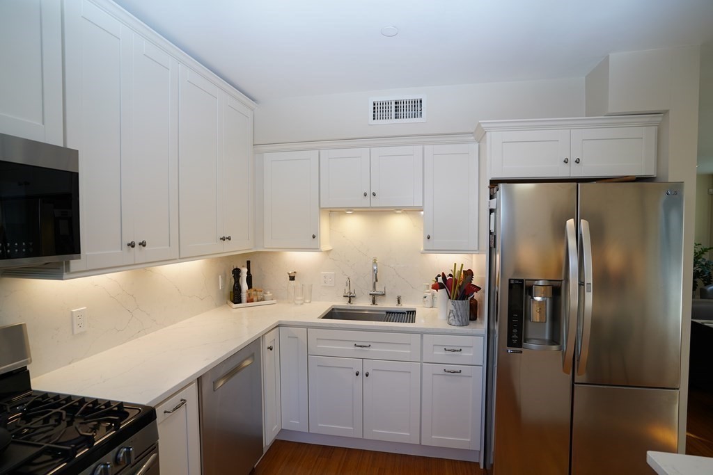 773 Concord Ave # 404