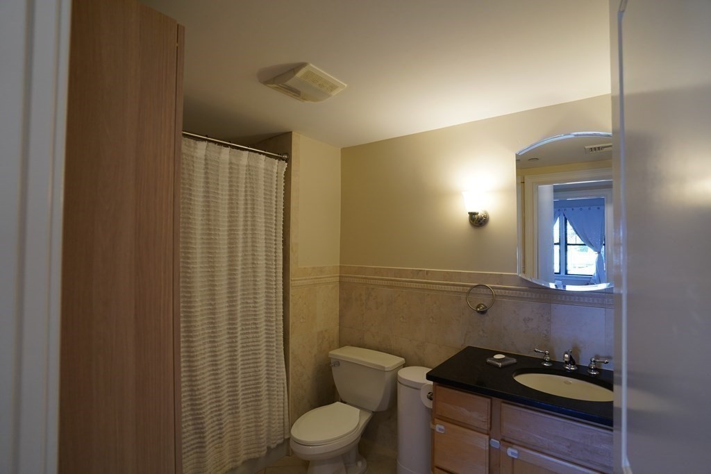 773 Concord Ave # 404