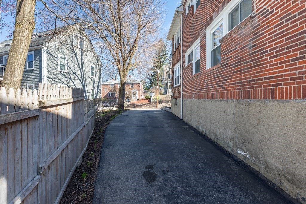 182-184 Cabot St # 182