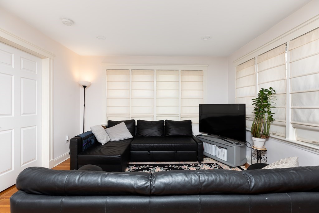 182-184 Cabot St # 182