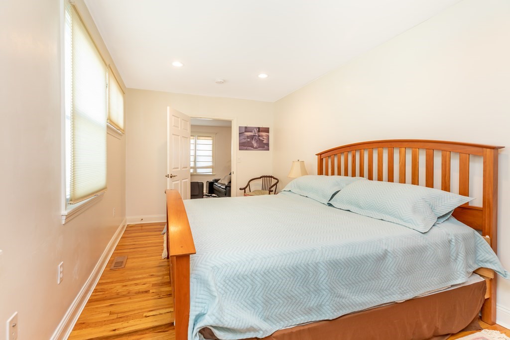 182-184 Cabot St # 182