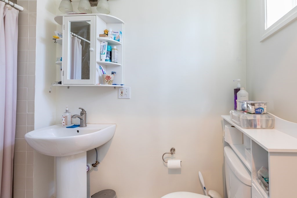 182-184 Cabot St # 182