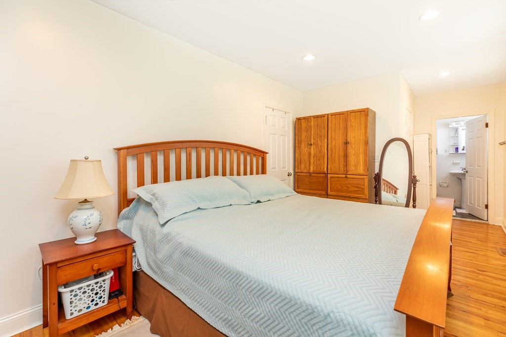 182-184 Cabot St # 182