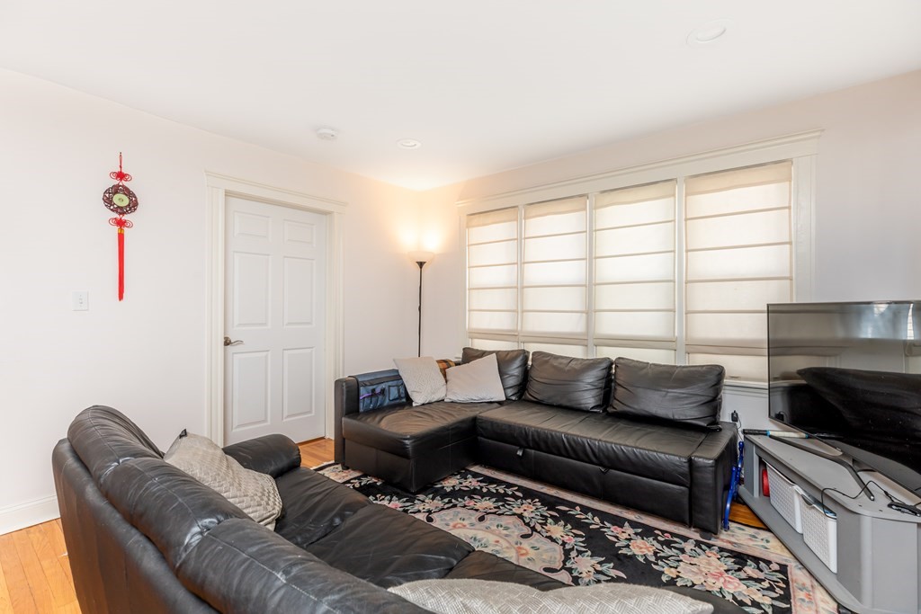 182-184 Cabot St # 182