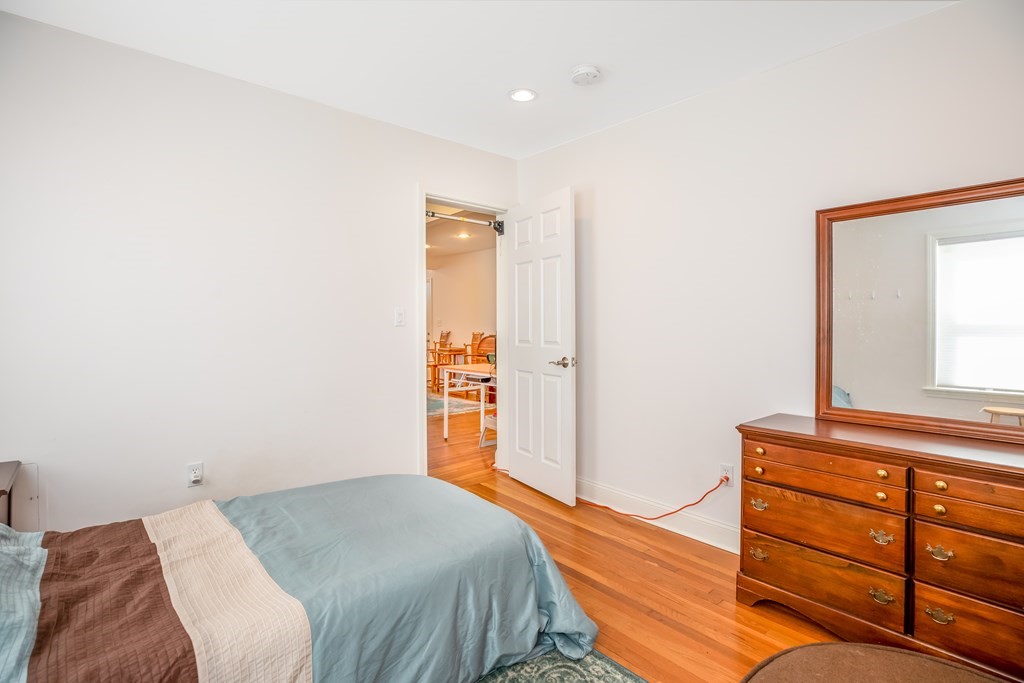 182-184 Cabot St # 182