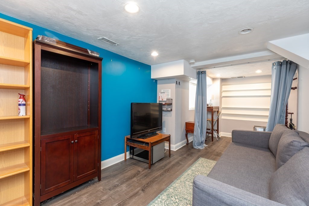 182-184 Cabot St # 182