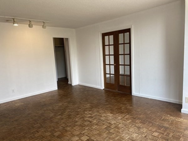 44 Washington St # 503