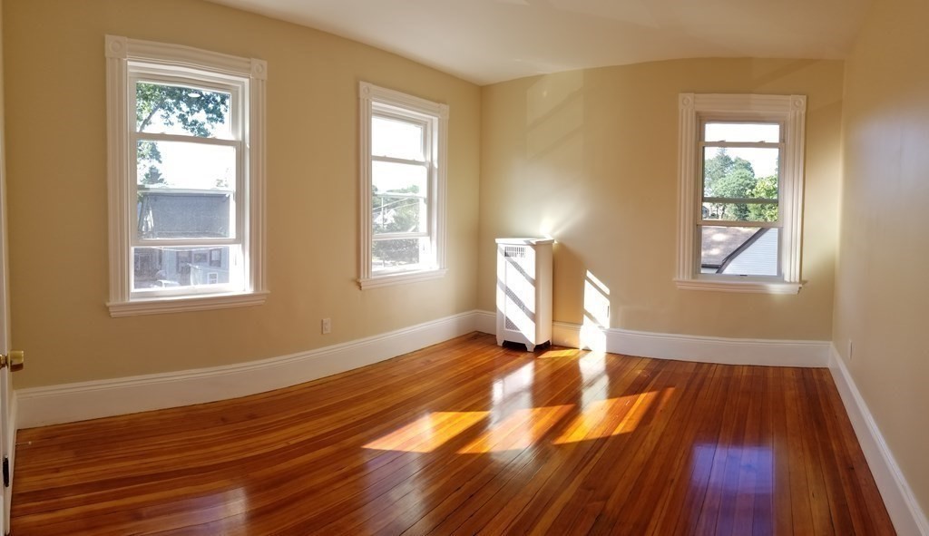 12 Pembroke Street # 1