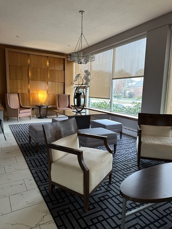 20 Hammond Pond Pkwy # 503