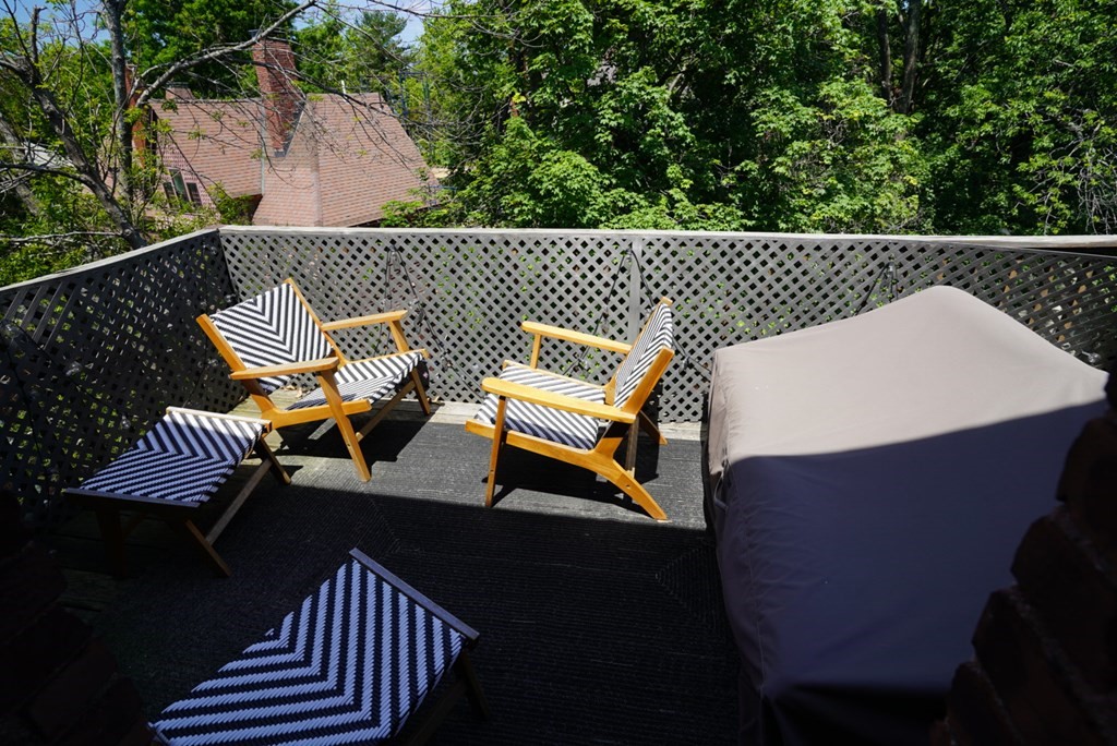 1038 Beacon St # 401