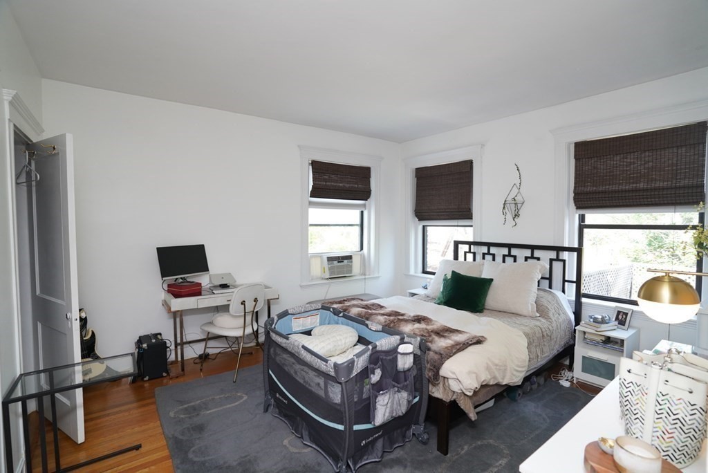 1038 Beacon St # 401