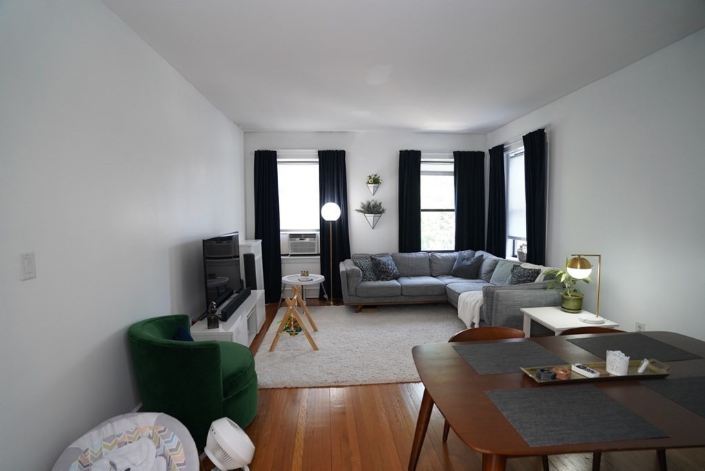 1038 Beacon St # 401