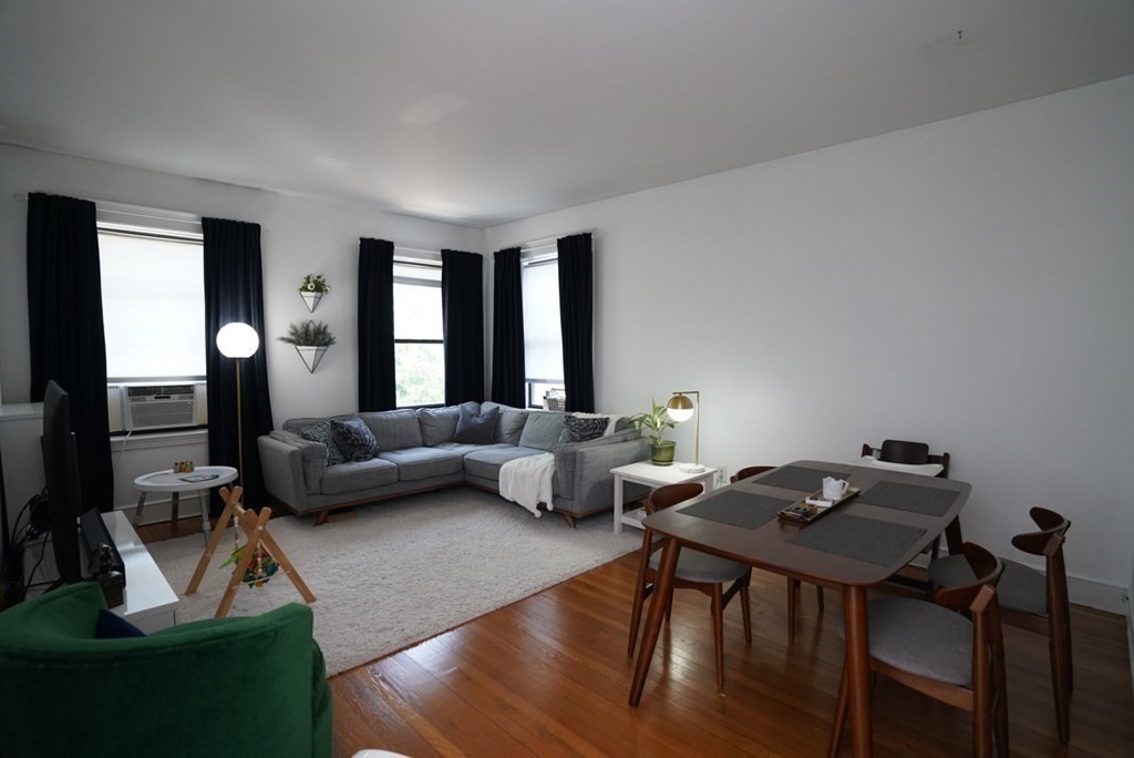 1038 Beacon St # 401